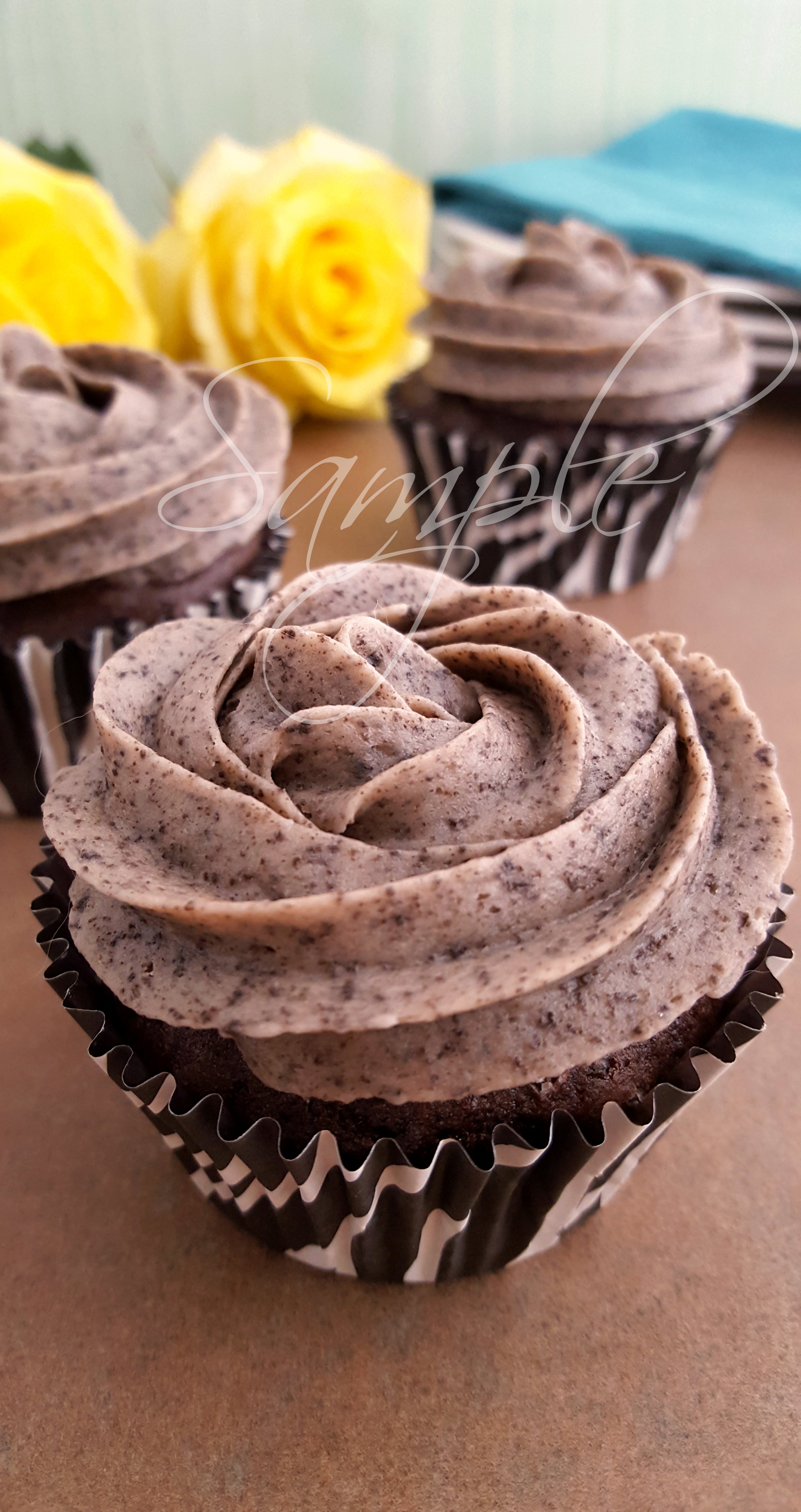 GF Cookies & Cream Cupcakes (Click to see image gallery) 4